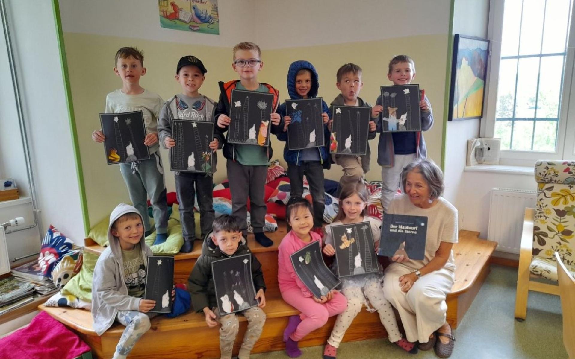 Pinsel trifft Buch Kindergarten Dobl - Gruppe 1