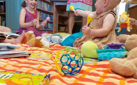 Babyfrühstück in der Bibliothek Dobl